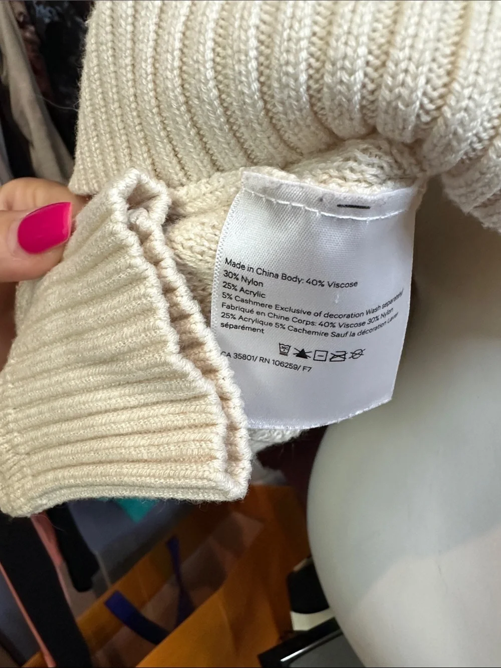 lululemon athletica Cashemere Blend Cream Textured Crewneck Sweater